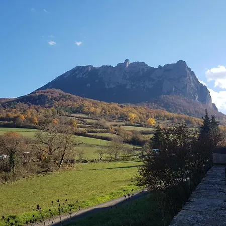 Beautiful Surrounded By Nature Dom wakacyjny *