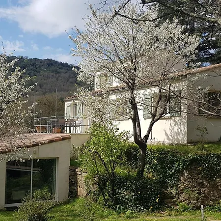 Beautiful Surrounded By Nature Dom wakacyjny Lanet