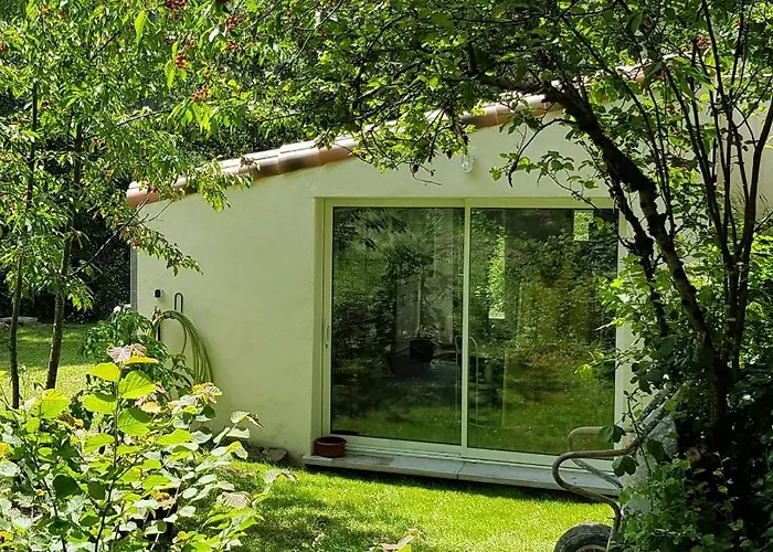 펜션 Beautiful Surrounded By Nature Lanet