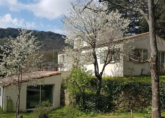 Beautiful Surrounded By Nature 펜션 Lanet